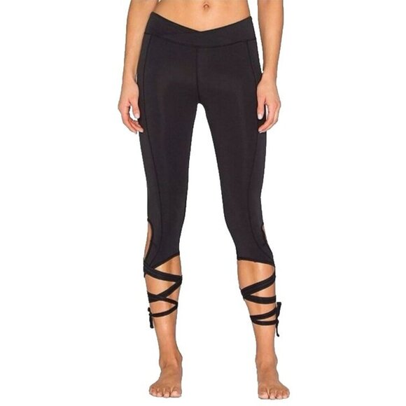 FP Movement Free People Pants - FP MOVEMENT Free People Black turn out Tie Wrap Leg Cropped Yoga fit Leggings S